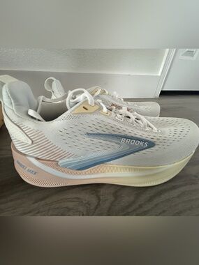 2026 Brooks ghost max 4